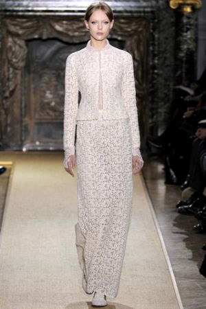 Pictures of black and white - Valentino Spring 2012 Haute Couture.jpg